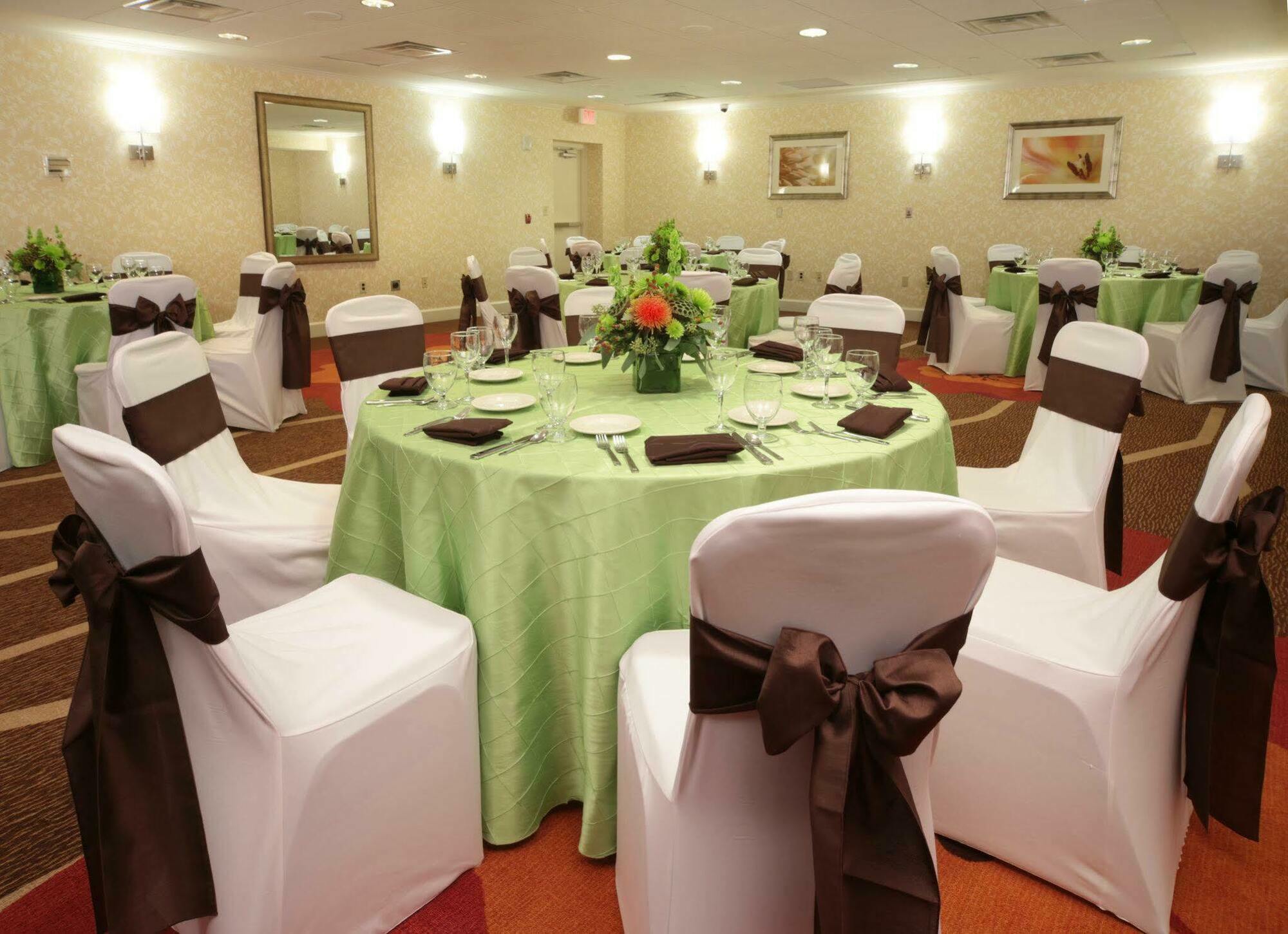 Hilton Garden Inn Pittsburgh University Place Restoran fotoğraf